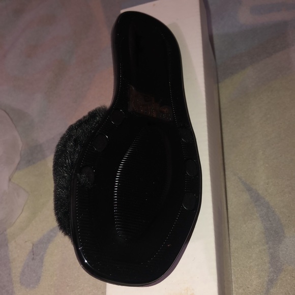 Black fur slides size 6 women silver rhinestone rubber shoes brand new with box - Picture 5 of 5